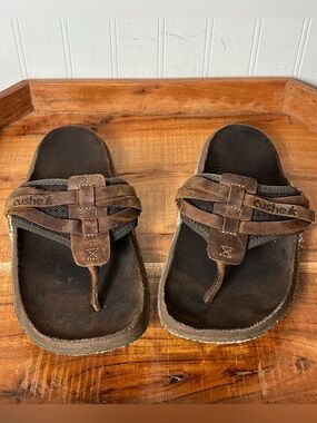 Cushe Manuka Wrap Leather Flip Flops size 9 Mens